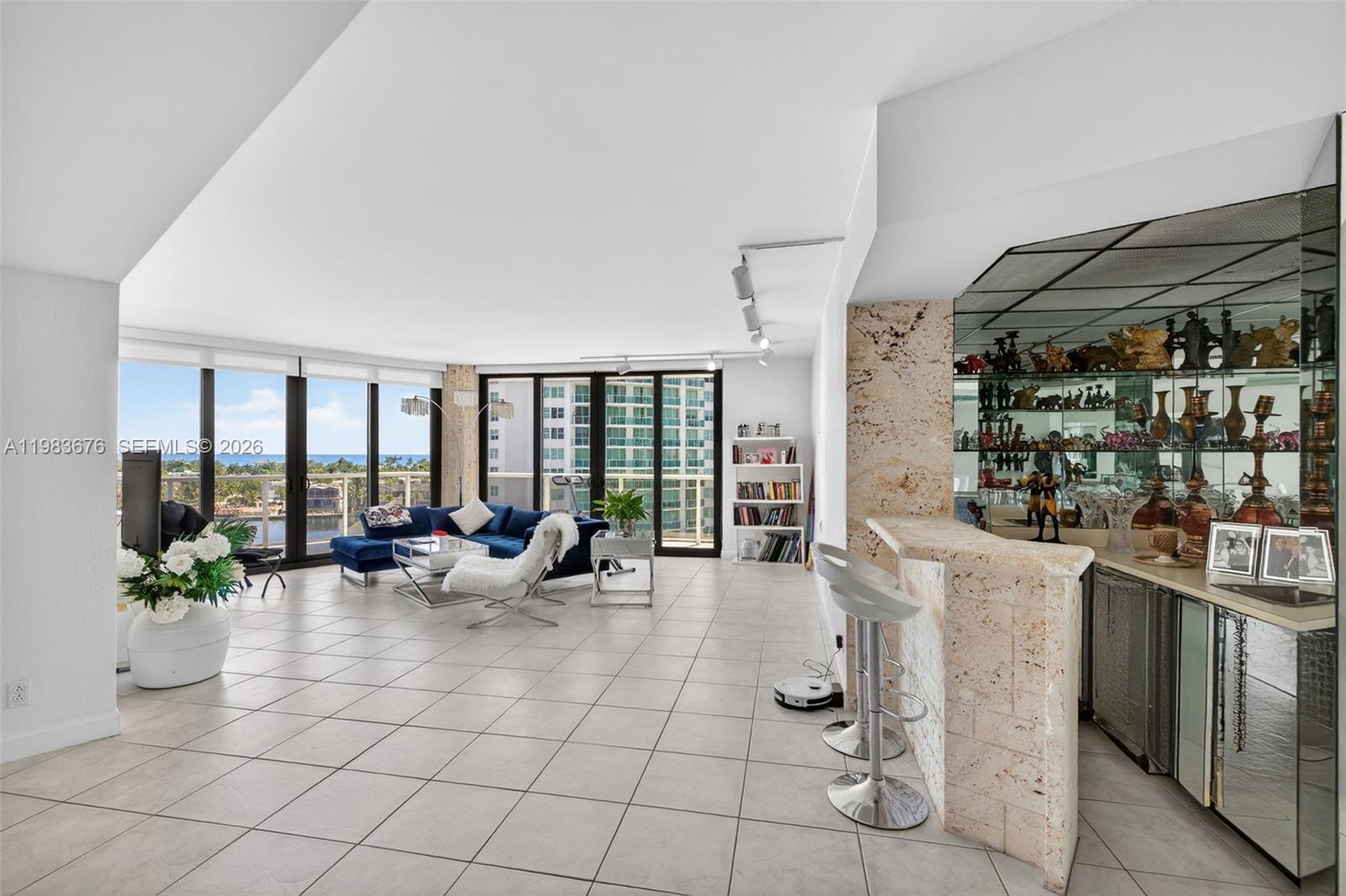 HAMPTONS WEST CONDO - Residential