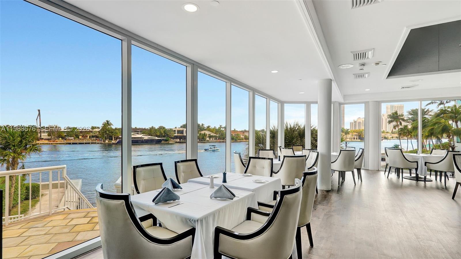 HAMPTONS WEST CONDO - Residential