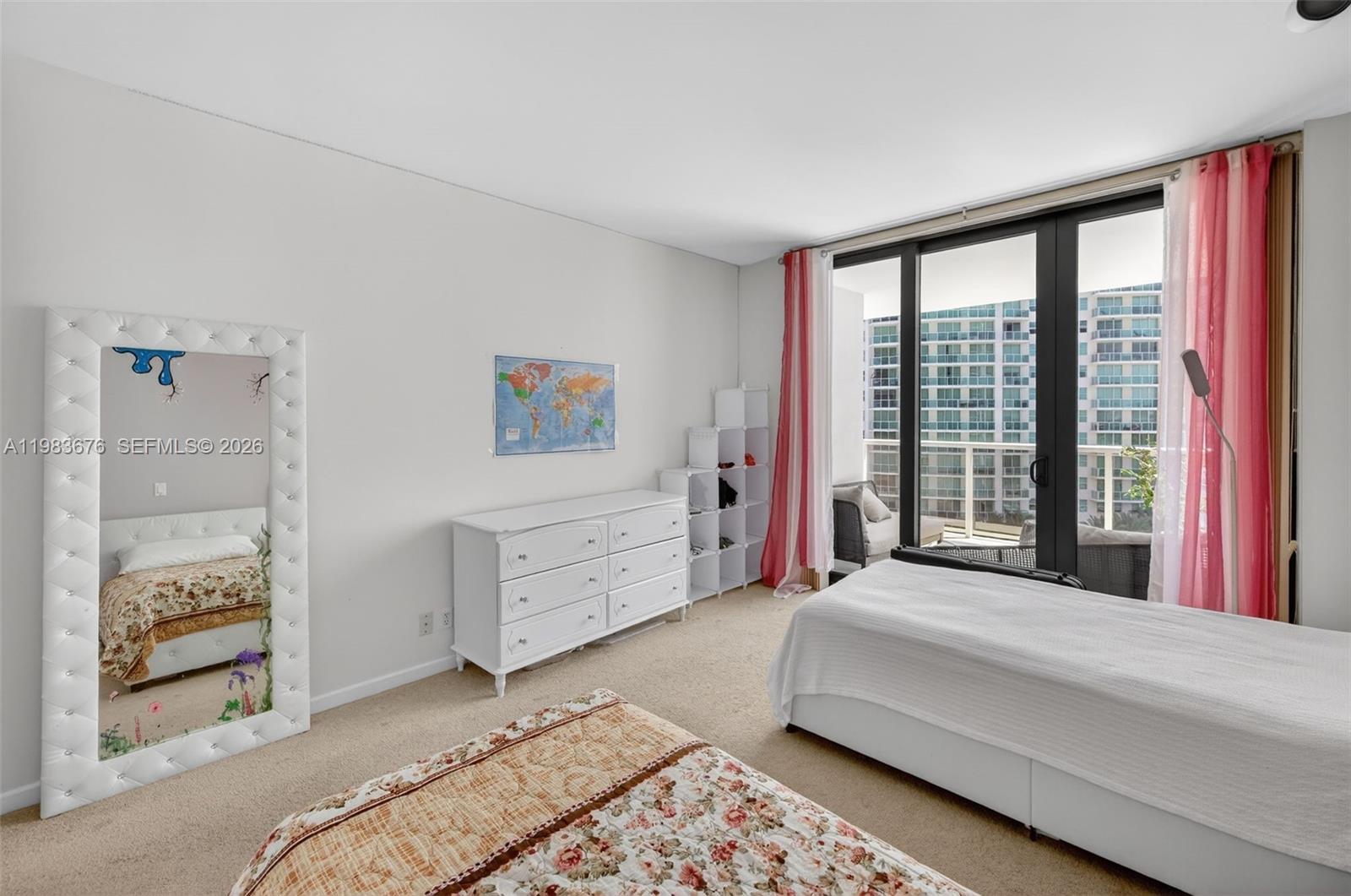 HAMPTONS WEST CONDO - Residential