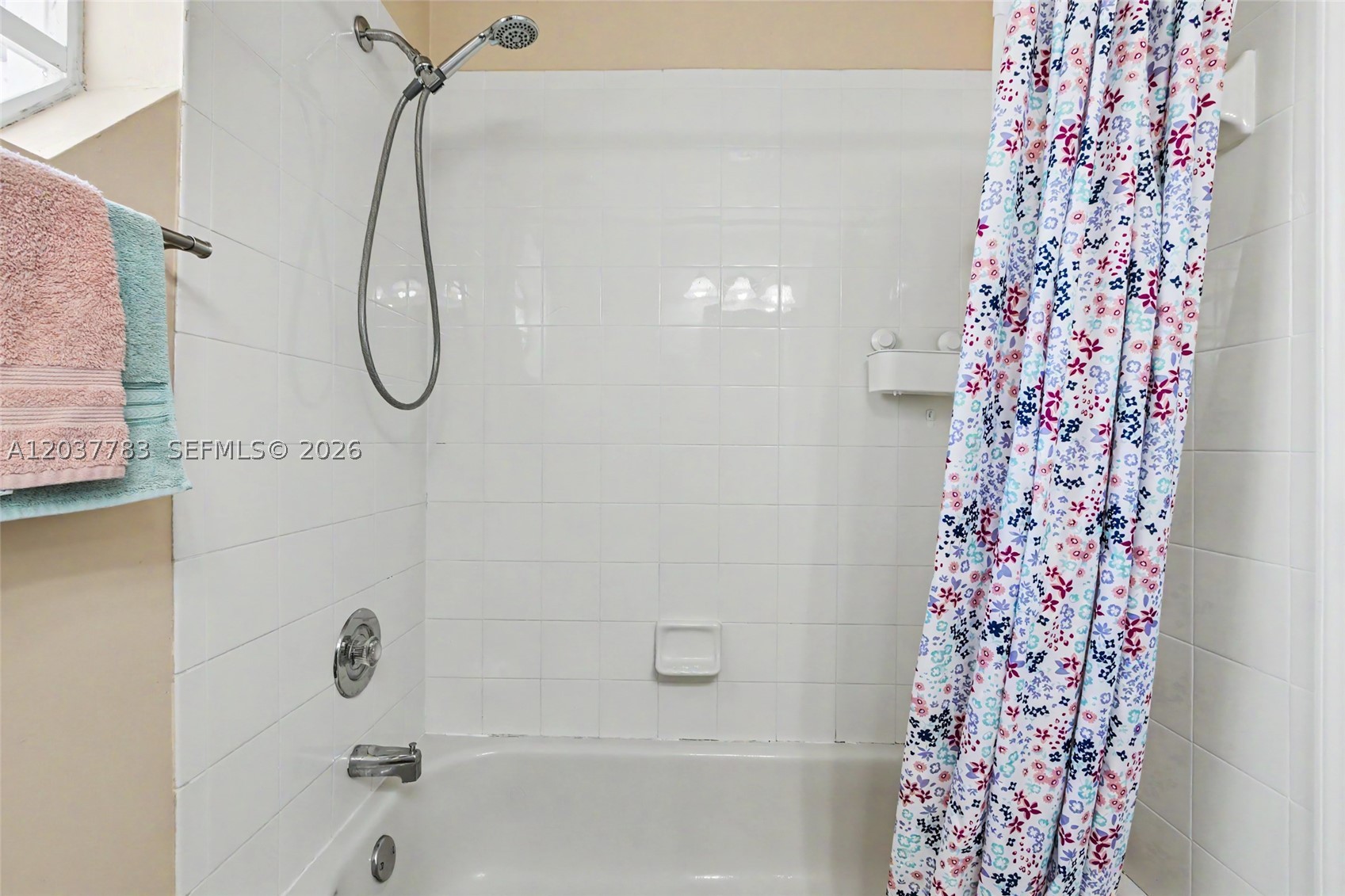 SILVER LAKES PHASE III RE - Residential Lease