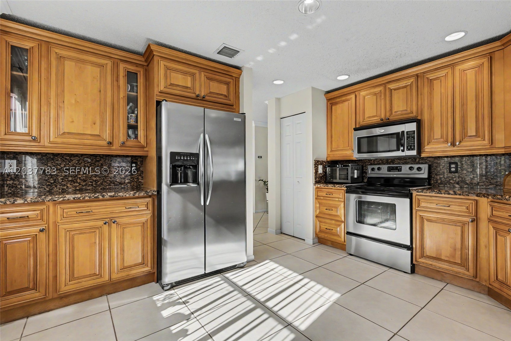 SILVER LAKES PHASE III RE - Residential Lease