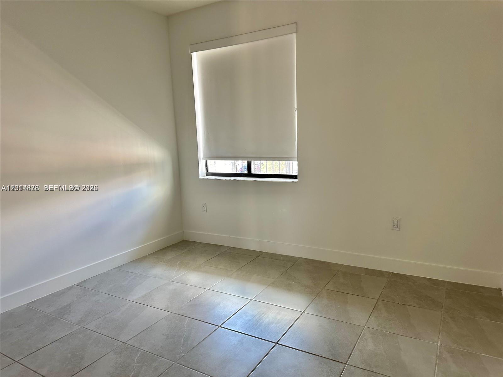 DOWNTOWN DORAL SOUTH PHAS - Residential
