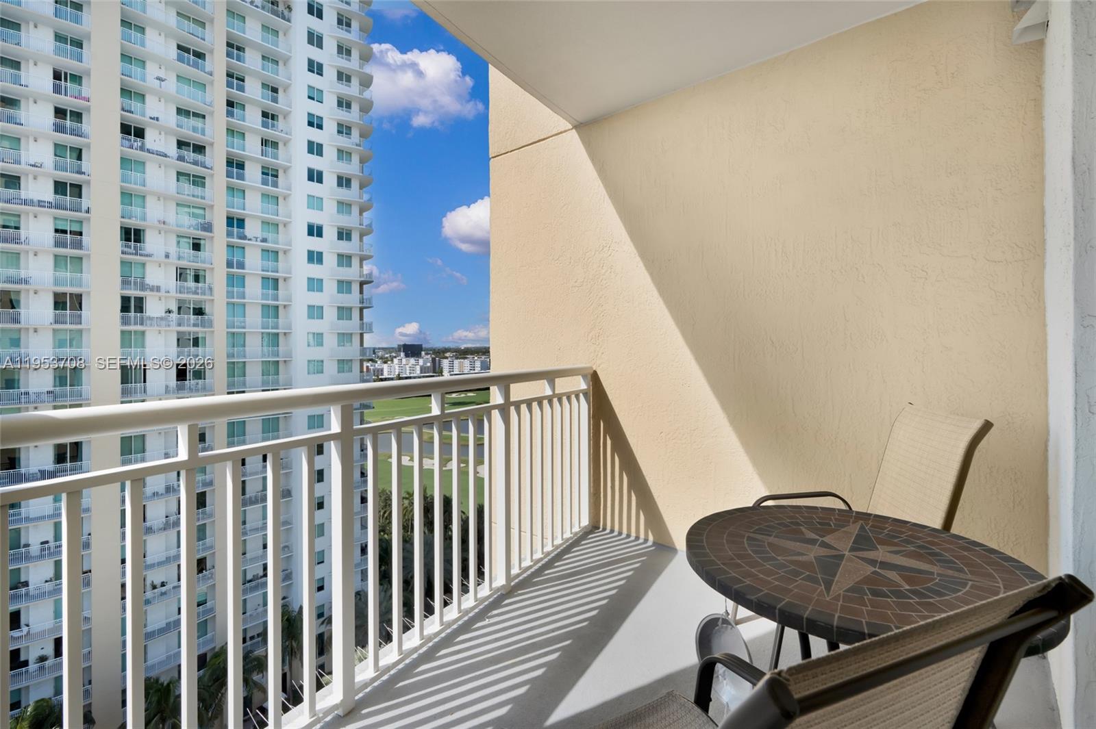 DUO CONDOMINIUM EAST - Residential