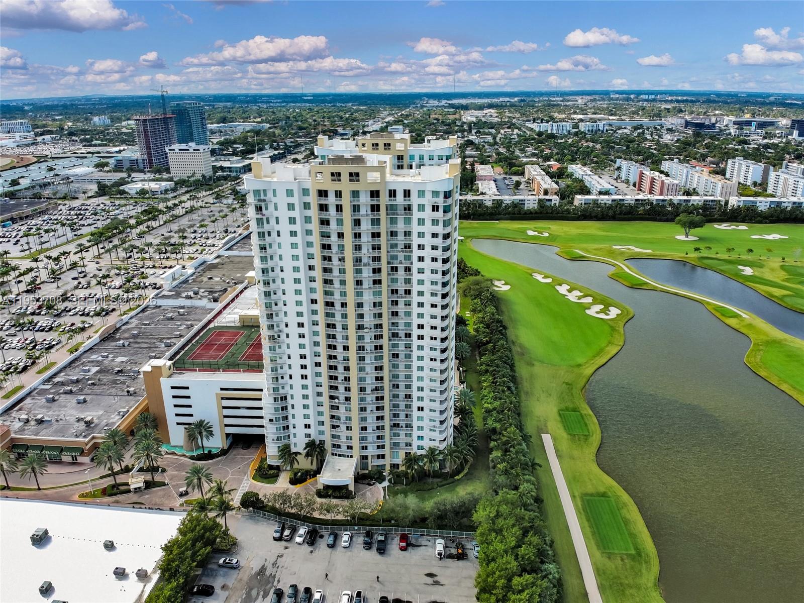 DUO CONDOMINIUM EAST - Residential