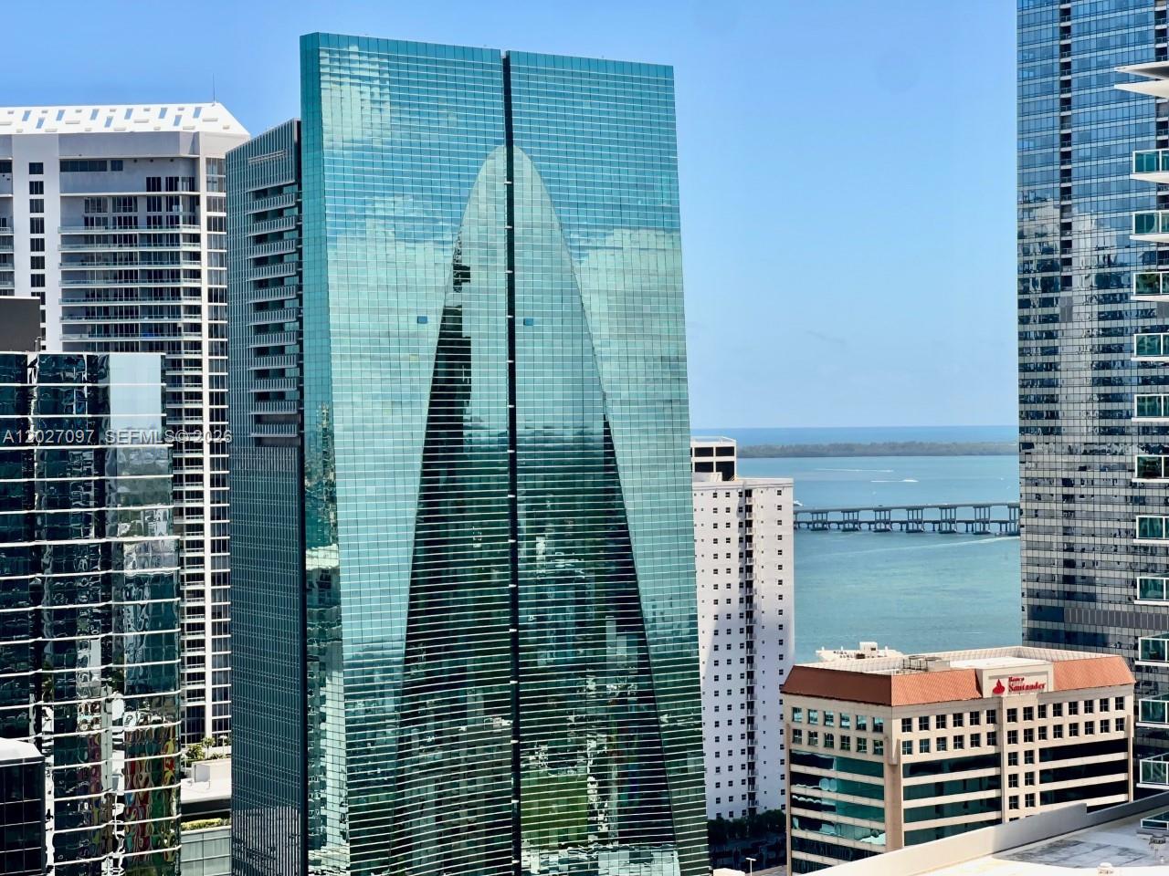 THE AXIS ON BRICKELL II C - Residential Lease