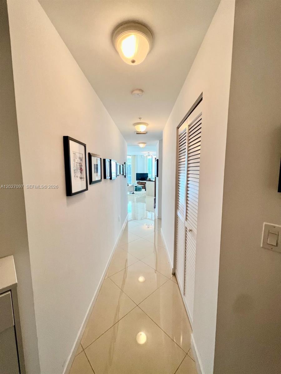 THE AXIS ON BRICKELL II C - Residential Lease