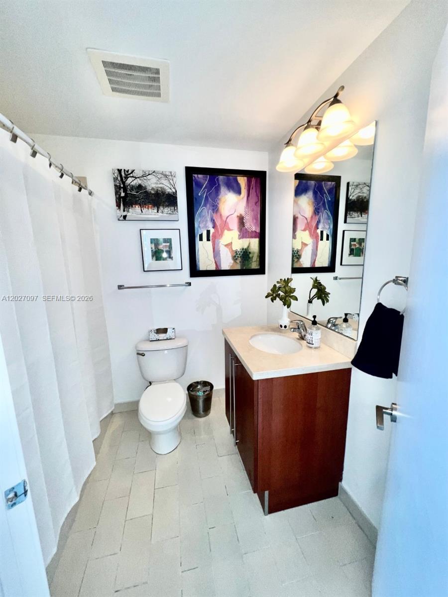THE AXIS ON BRICKELL II C - Residential Lease