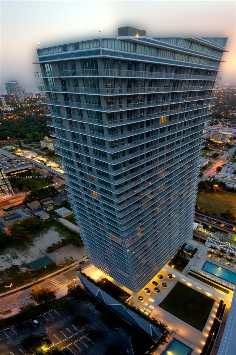 THE AXIS ON BRICKELL II C - Residential Lease