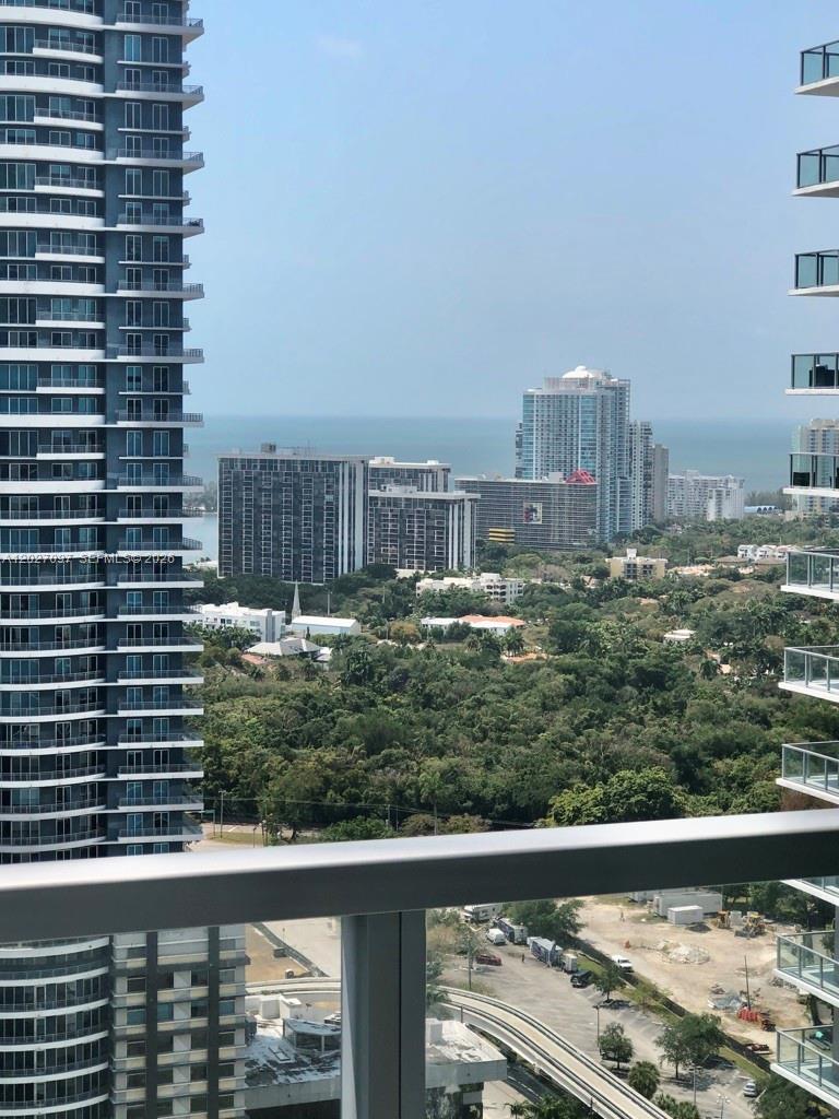 THE AXIS ON BRICKELL II C - Residential Lease