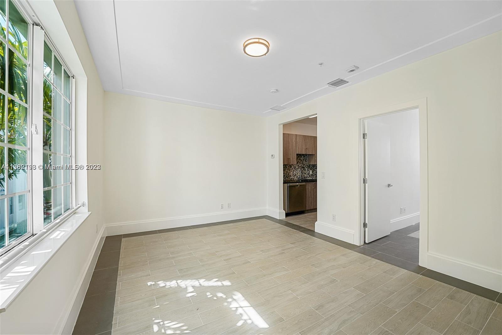 LINCOLN SUB - Residential Lease