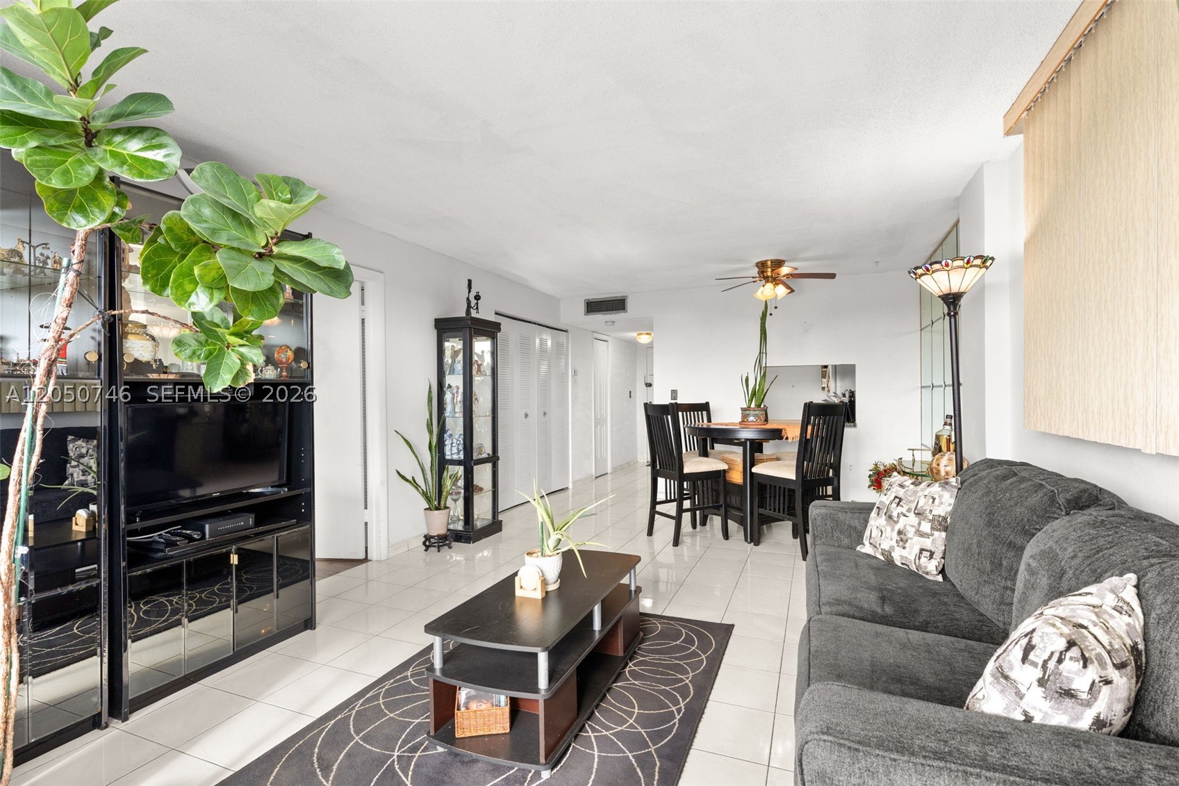 STANTON HOUSE CONDO - Residential Lease