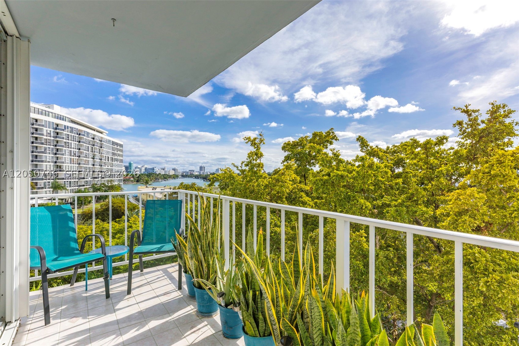 STANTON HOUSE CONDO - Residential Lease