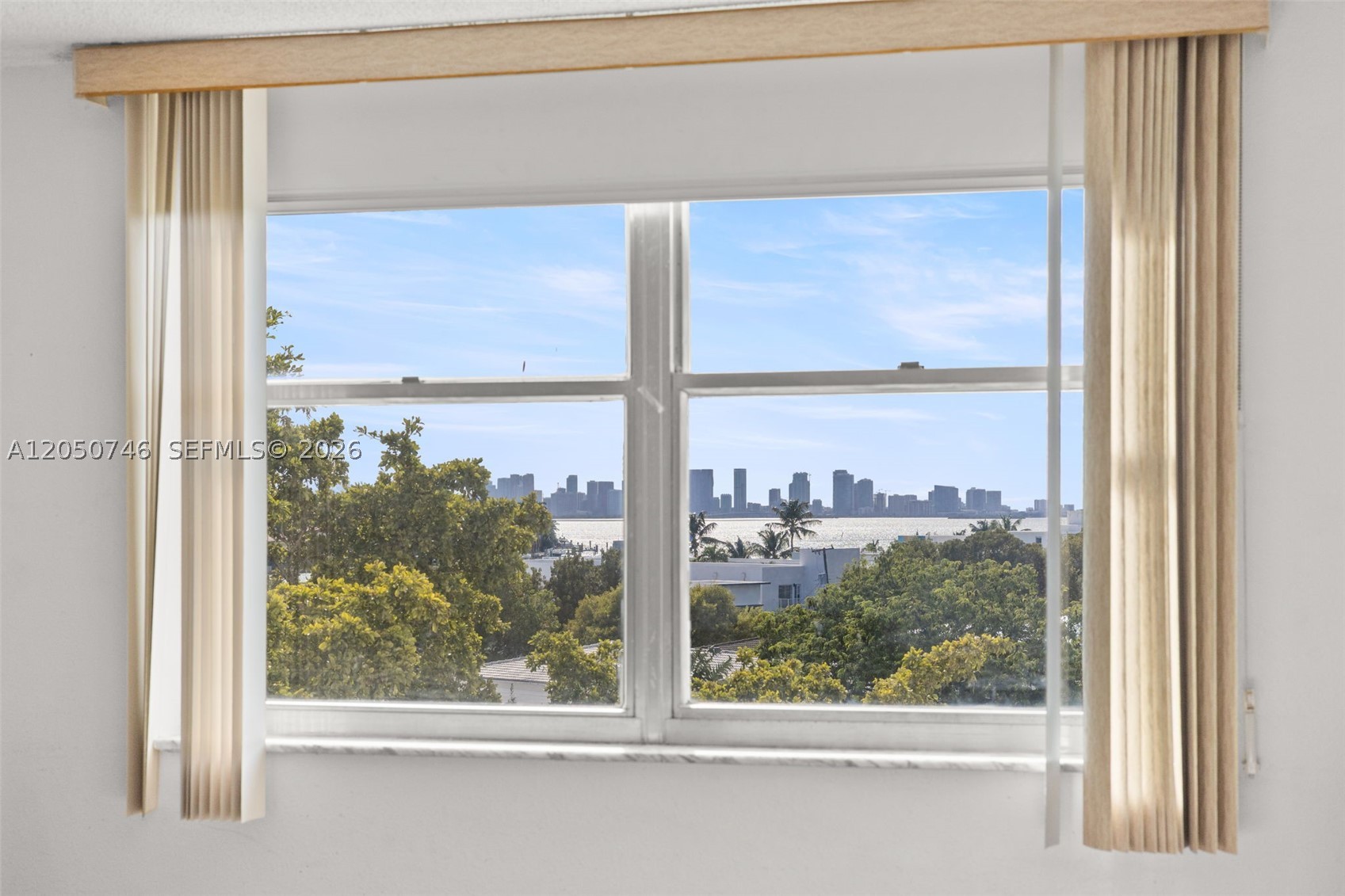 STANTON HOUSE CONDO - Residential Lease