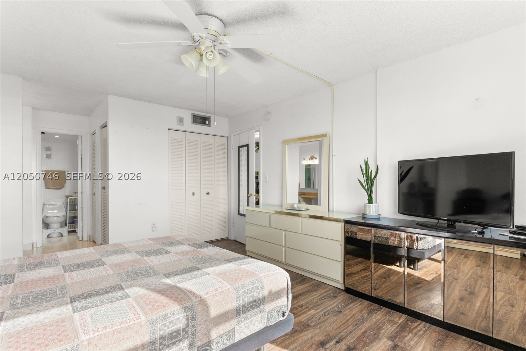STANTON HOUSE CONDO - Residential Lease