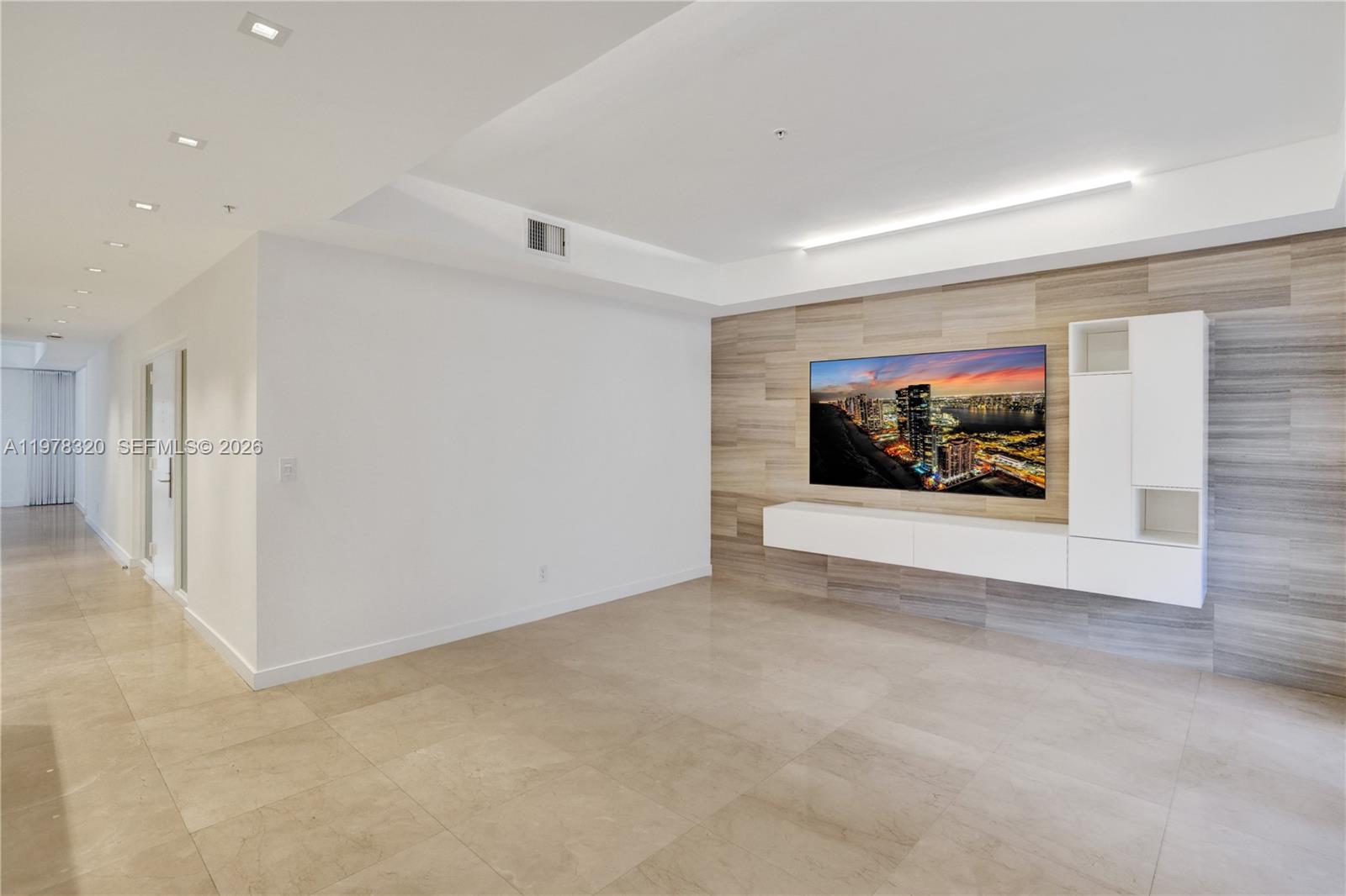 THE THS AT SUNSET HARBOUR - Residential