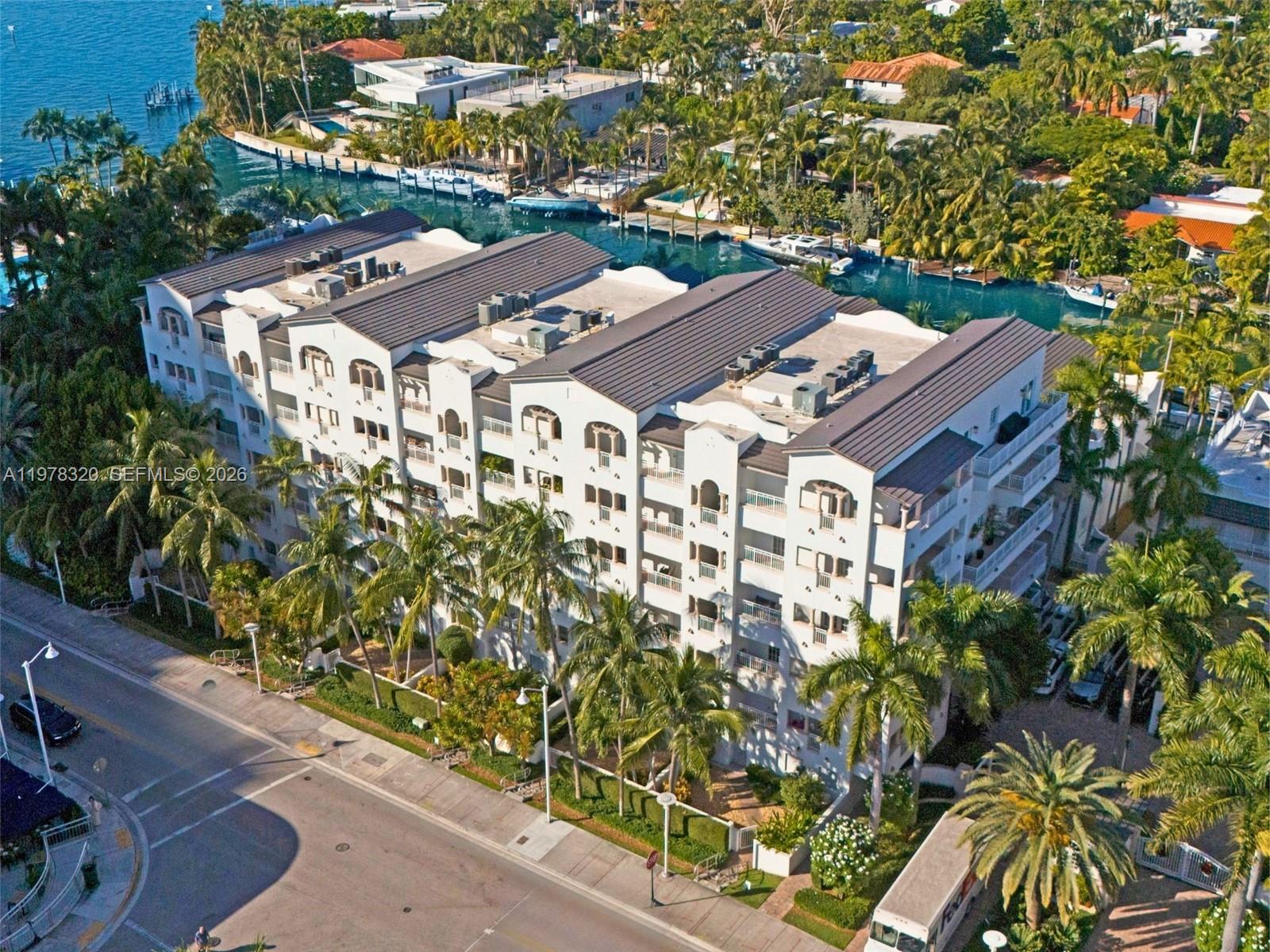 THE THS AT SUNSET HARBOUR - Residential