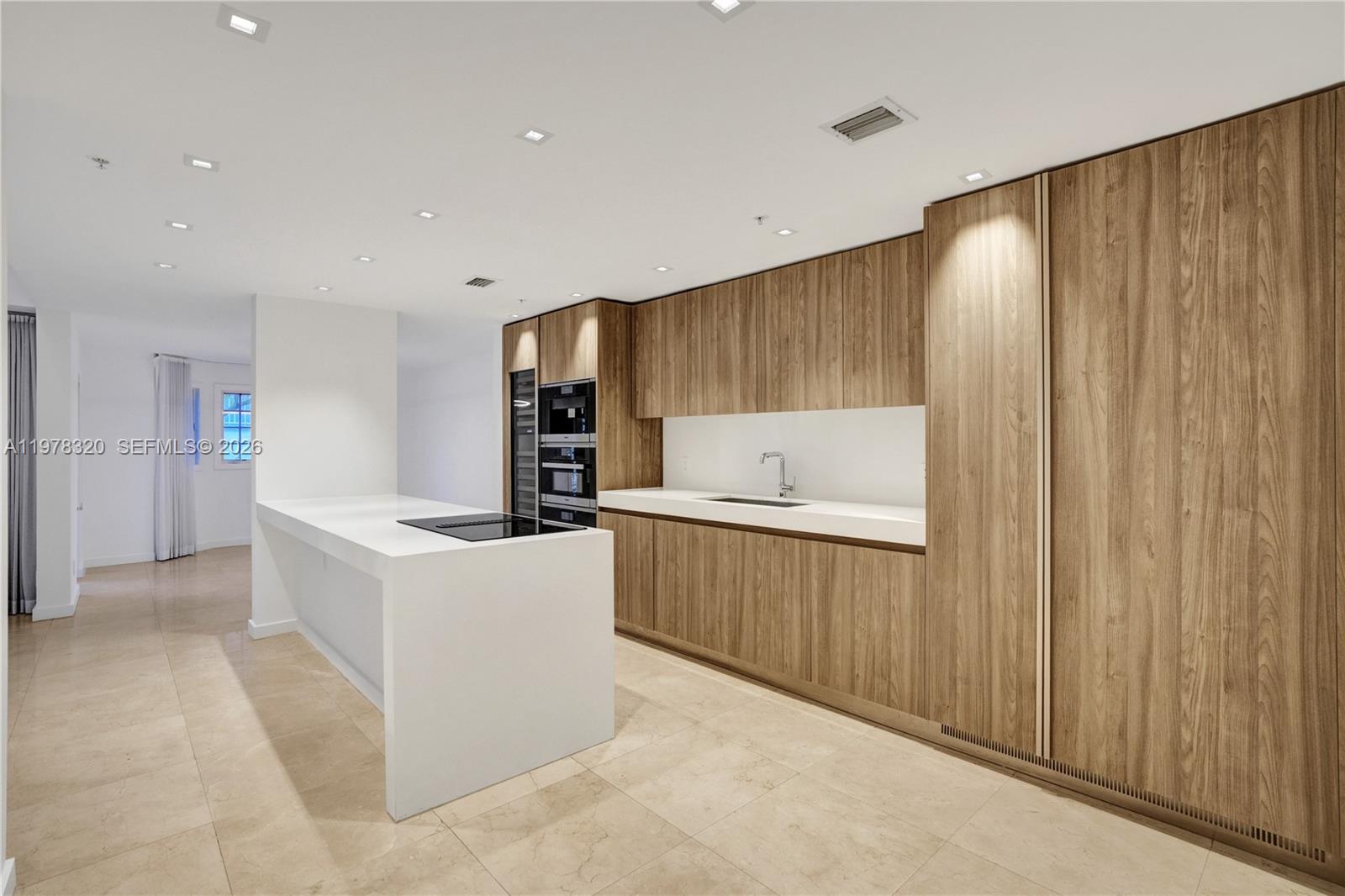 THE THS AT SUNSET HARBOUR - Residential