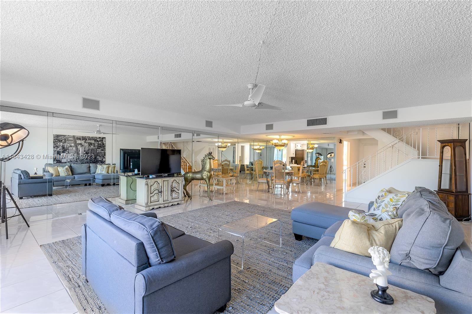 VENETIAN PARK II - Residential