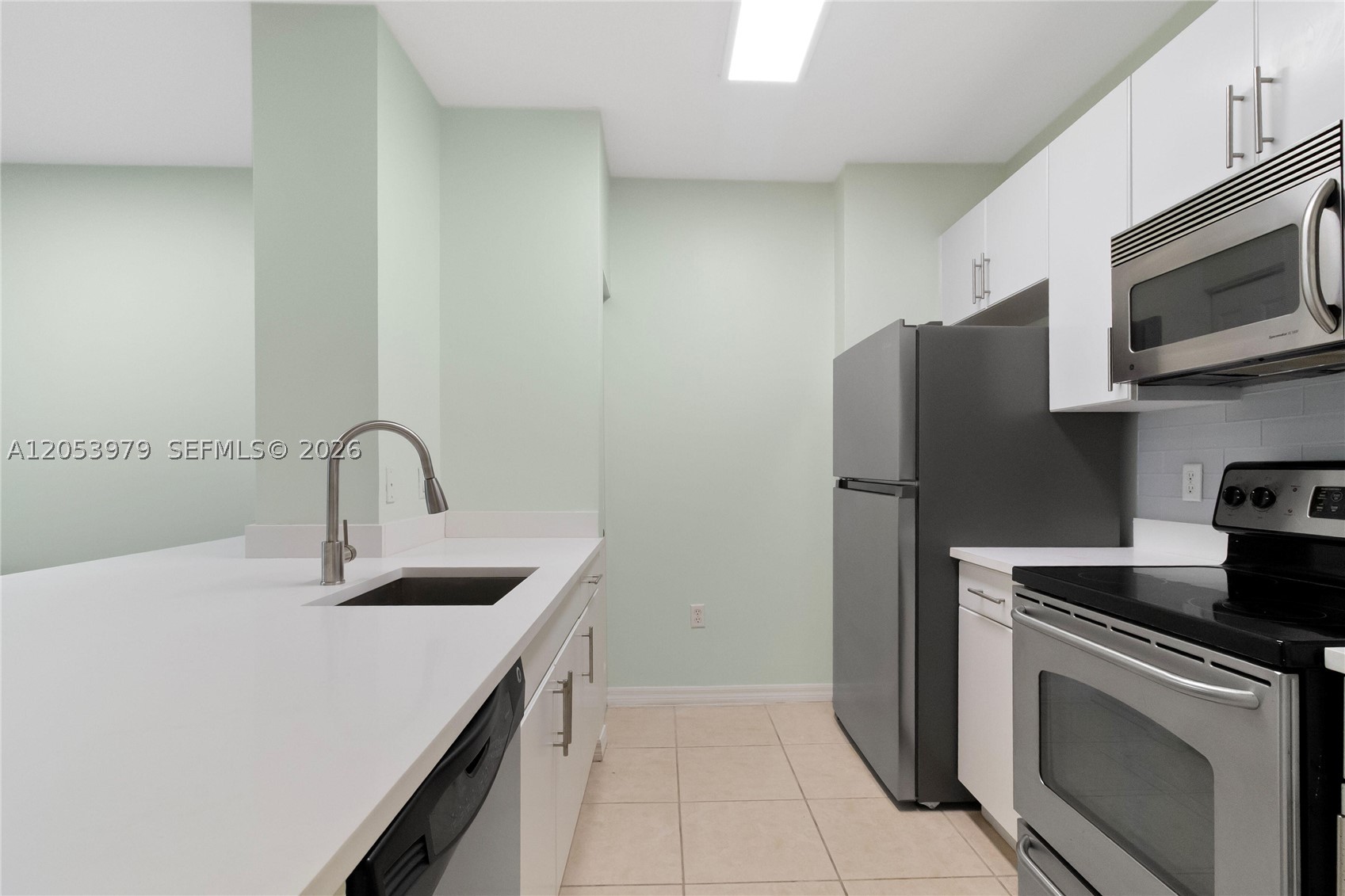 LAUDERDALE ONE CONDO - Residential