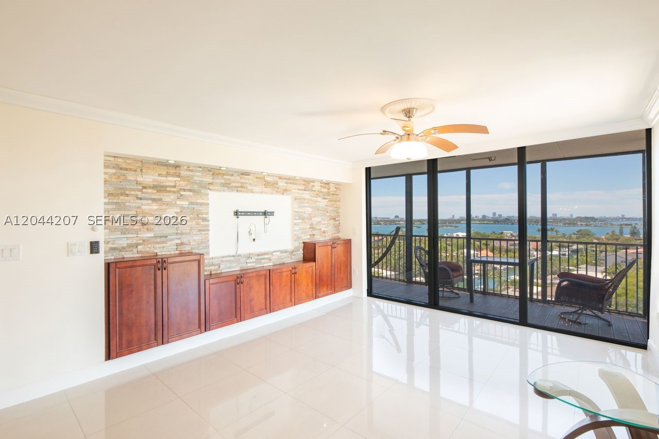 DORSET HOUSE CONDO - Residential Lease