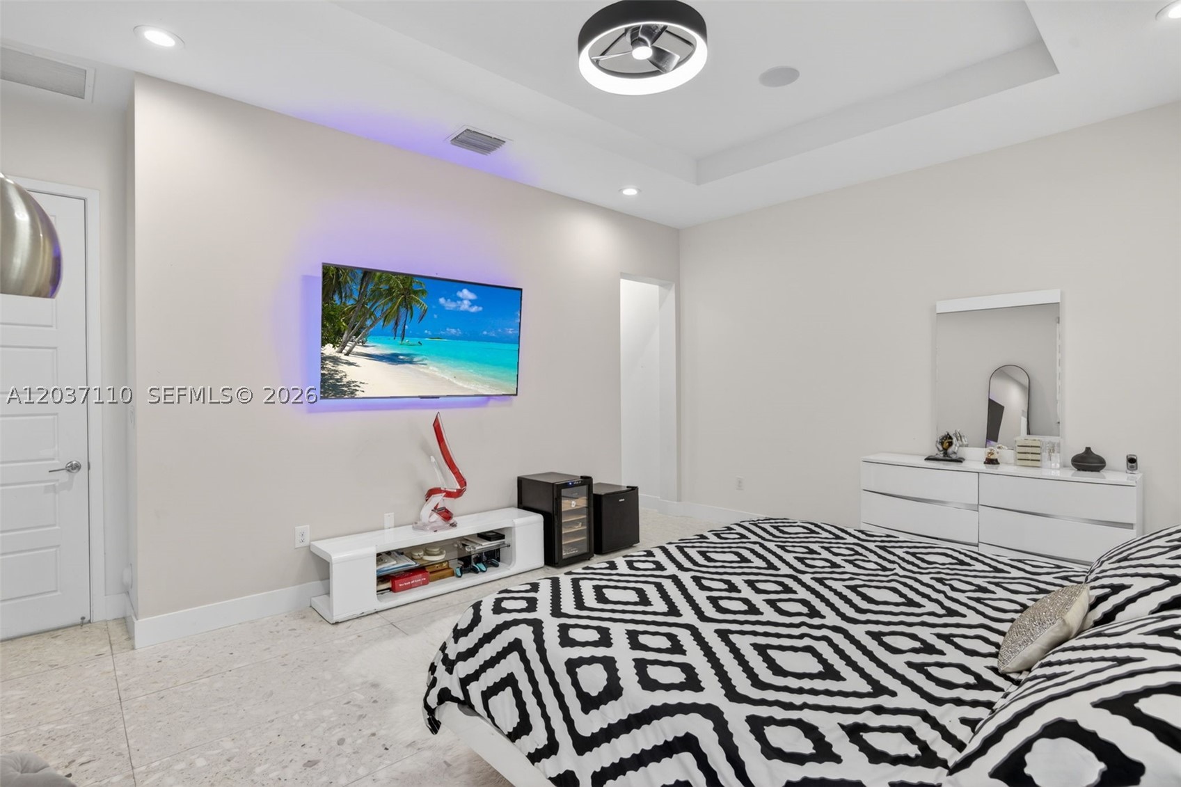 VENETIAN PARC - Residential