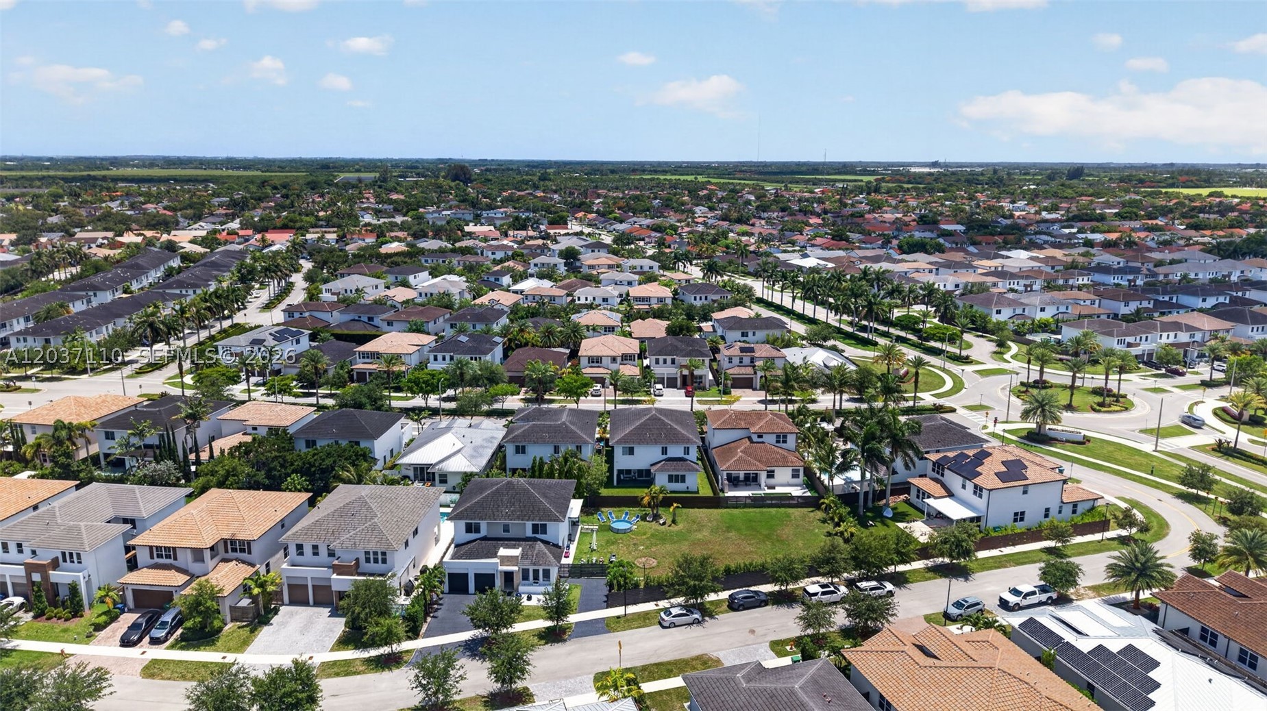VENETIAN PARC - Residential