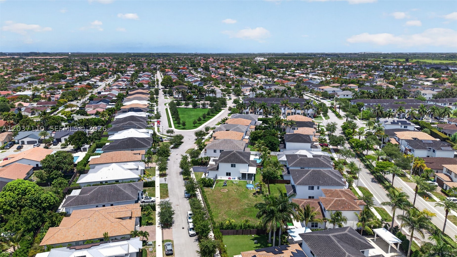 VENETIAN PARC - Residential