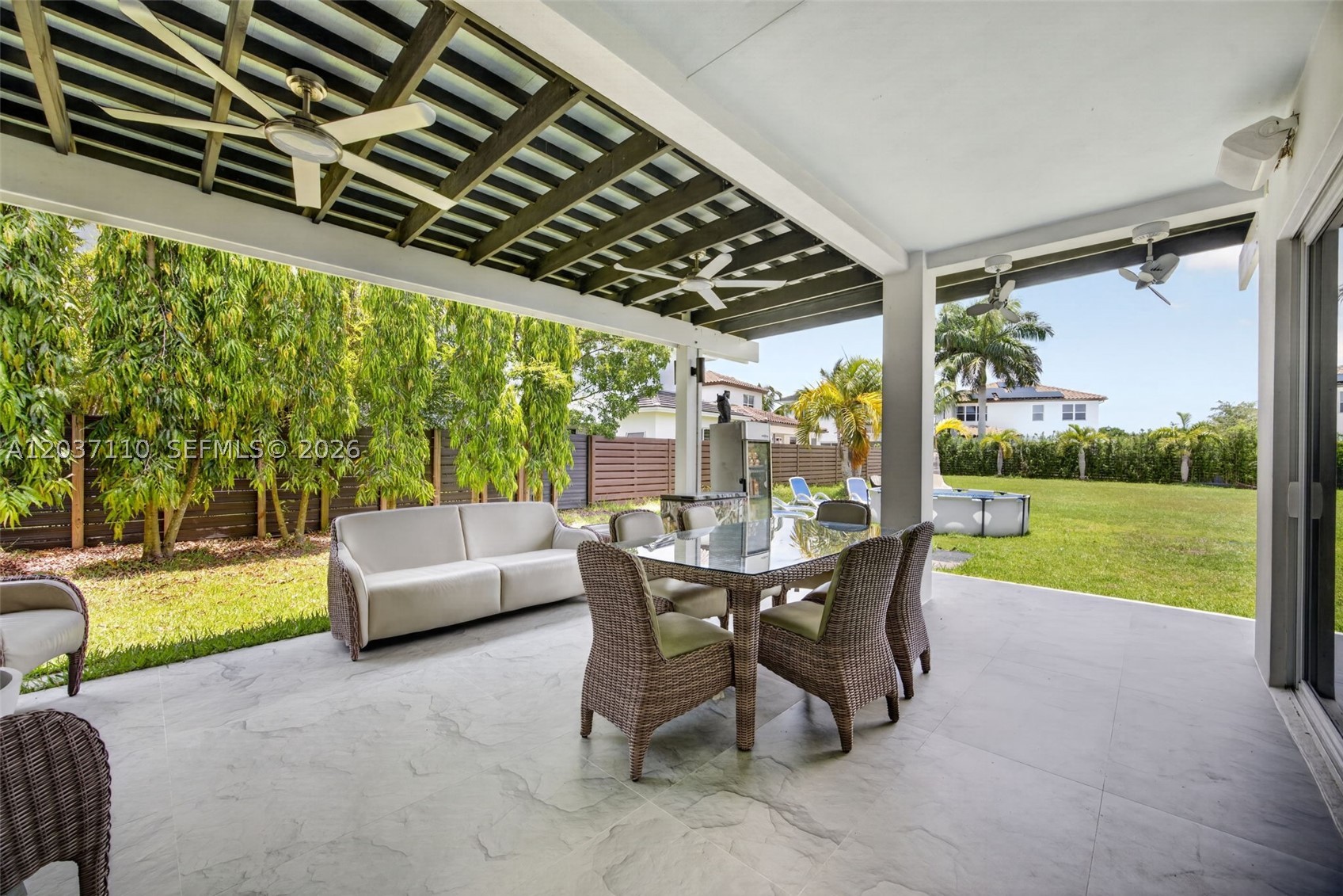 VENETIAN PARC - Residential