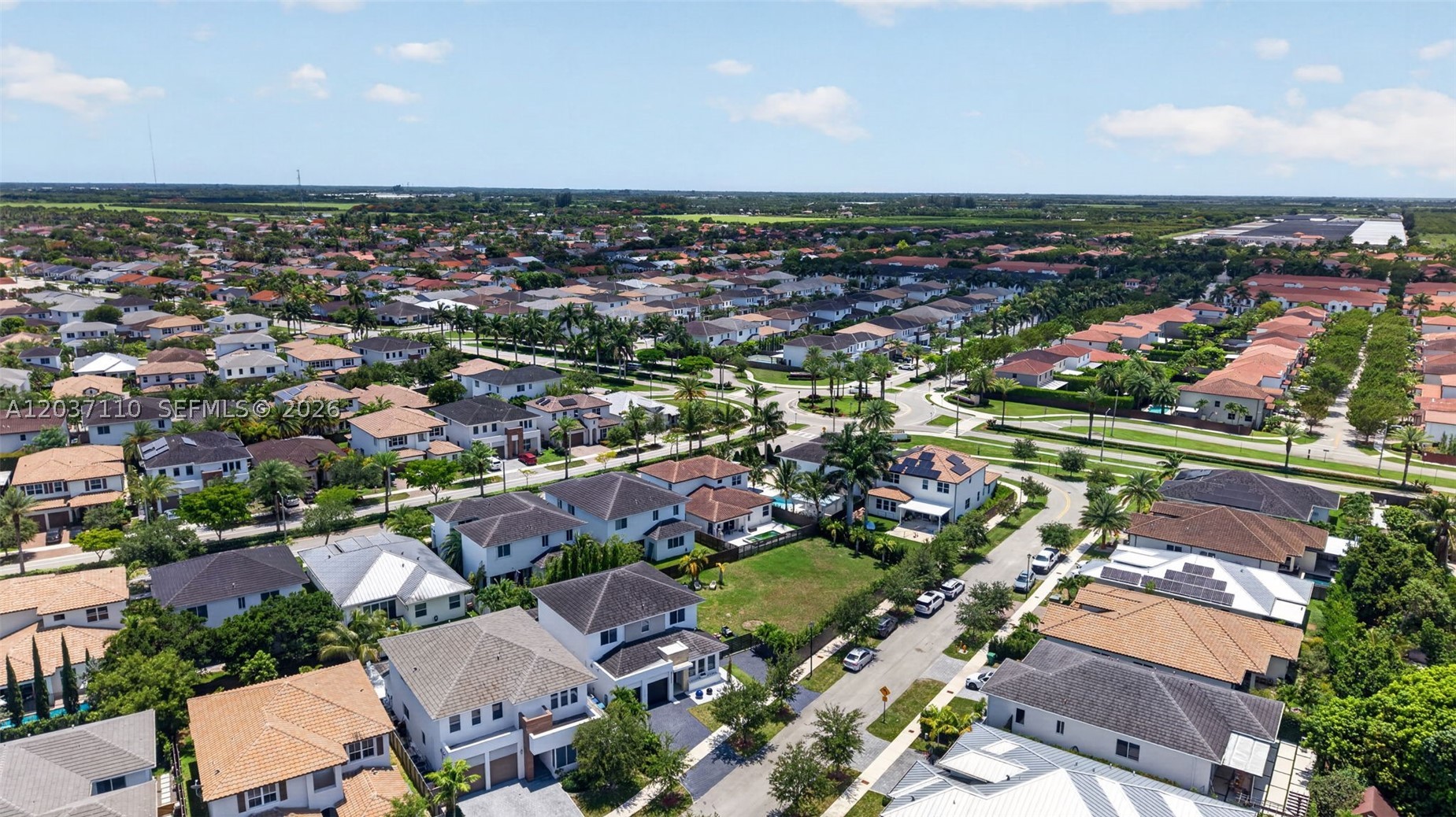 VENETIAN PARC - Residential
