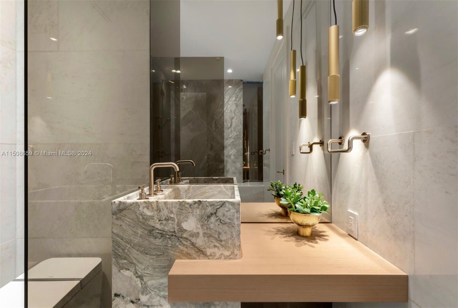 LA GORCE GOLF SUB - Residential