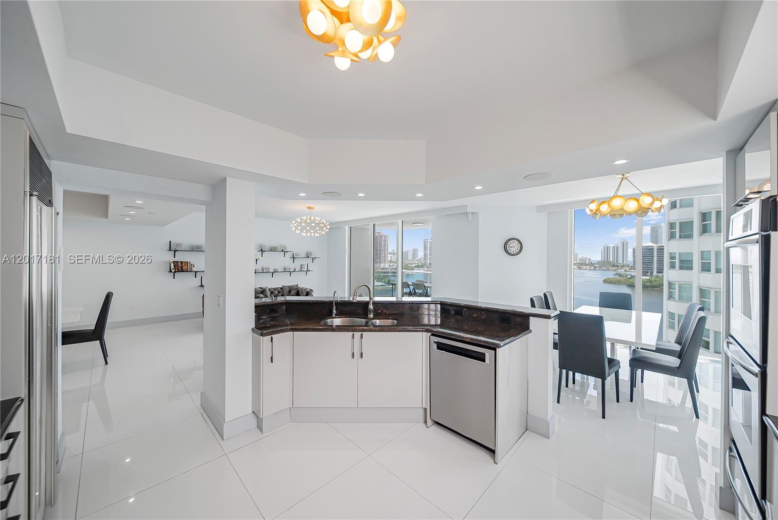 THE PENINSULA II CONDO - Residential