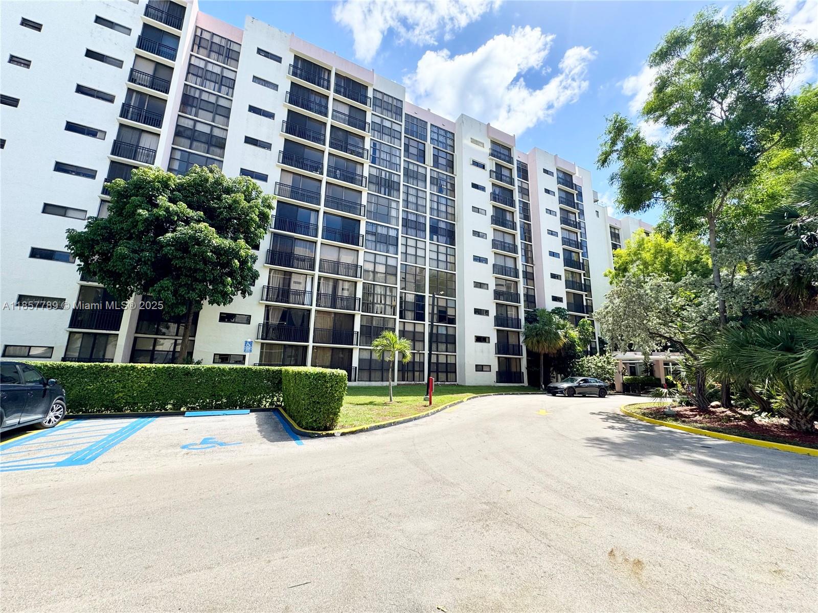 Spacious Unit in Sunny Isles Beach!
This beautifully updated 3-bed, 2.5-bath unit features two master bedrooms, each with walk-in closets and private bathrooms. Enjoy abundant natural light and 1+ parking spaces in a move-in-ready space.
Community Amenities:
- Complex with excellent management
- Pool & jacuzzi, Gym, Clubhouse and much more.
Prime Location:
- Walking distance to restaurants, grocery stores and much more..
- Just 2 blocks away from the sand beach!

Experience coastal living at its best.