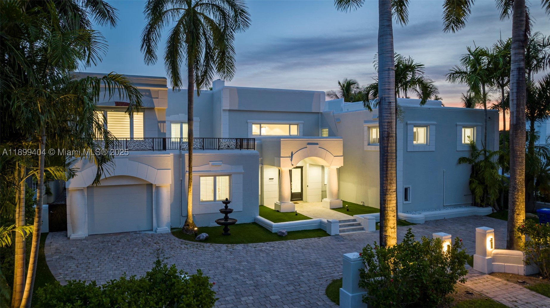 HOLLYWOOD LAKES SECTION - Residential