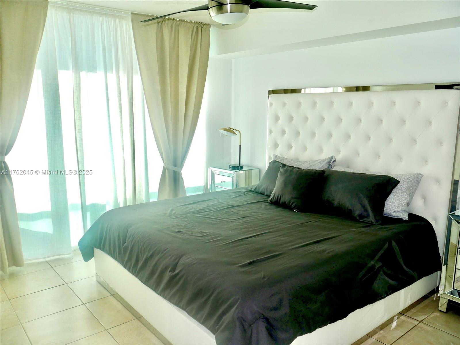 BRICKELL ONTHE RIVER NORTH - Residential
