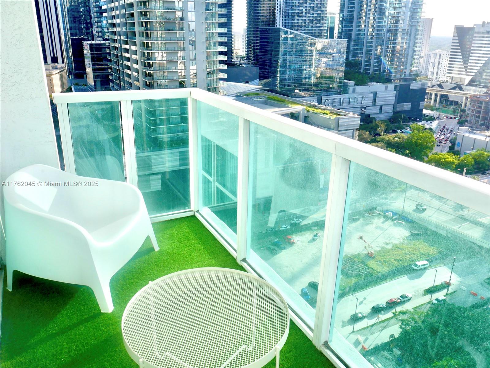 BRICKELL ONTHE RIVER NORTH - Residential