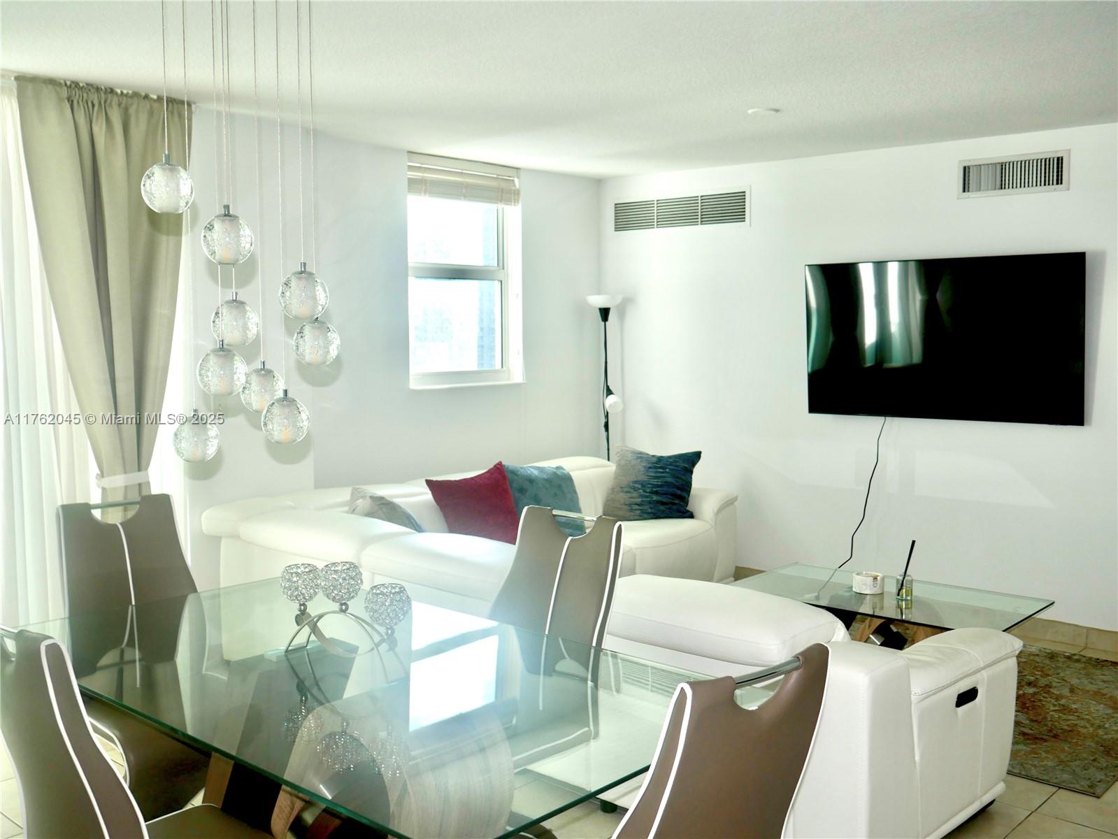 BRICKELL ONTHE RIVER NORTH - Residential