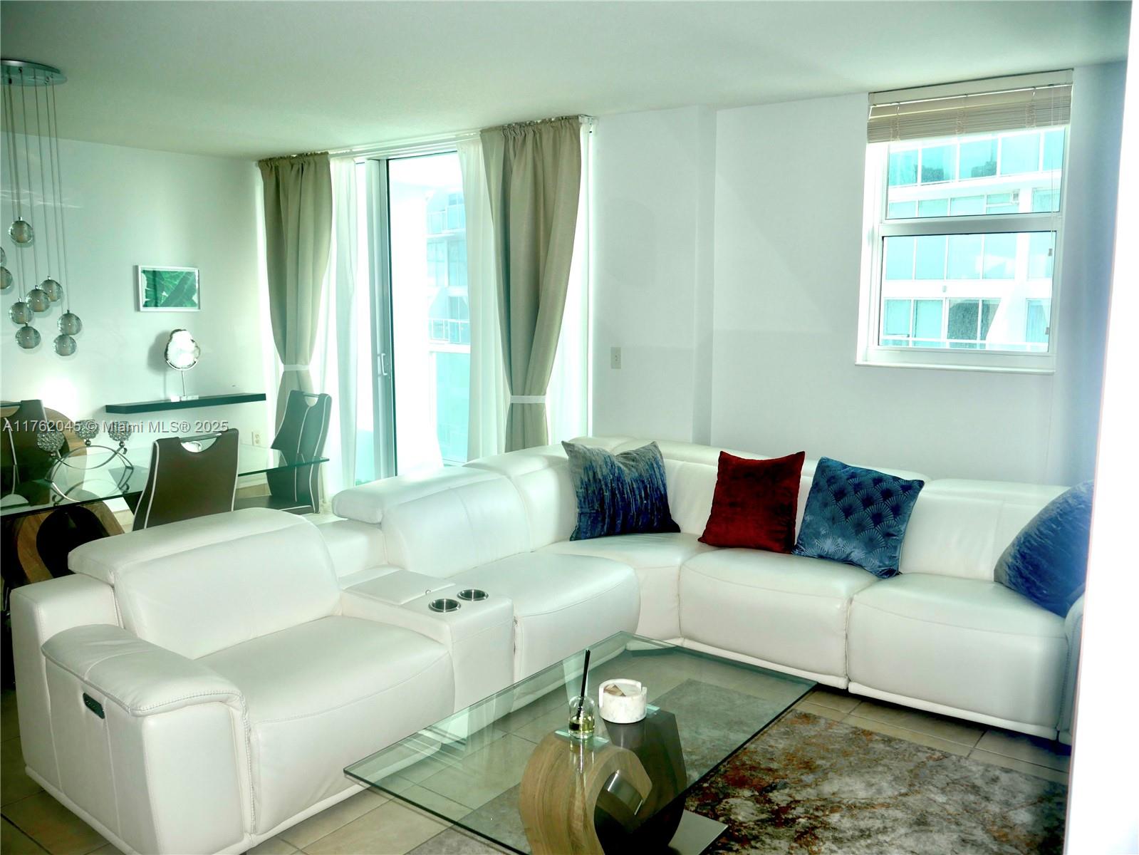 BRICKELL ONTHE RIVER NORTH - Residential