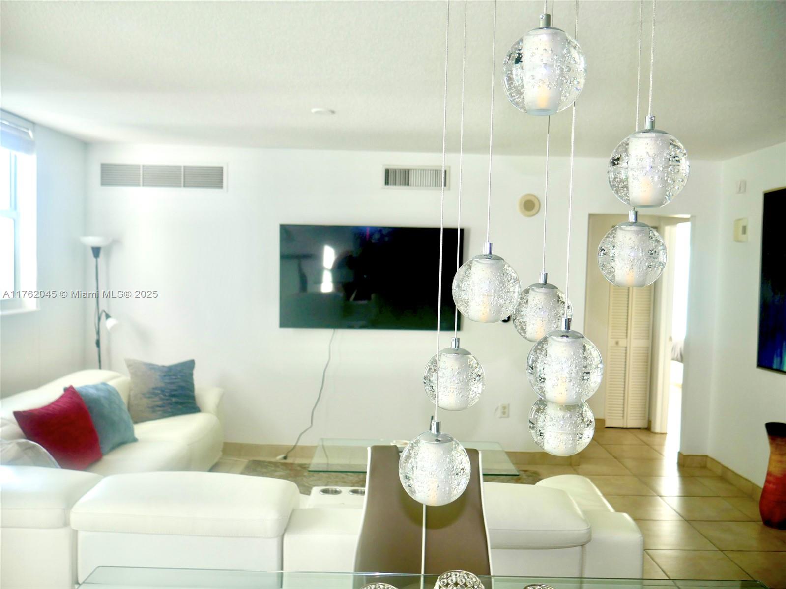 BRICKELL ONTHE RIVER NORTH - Residential