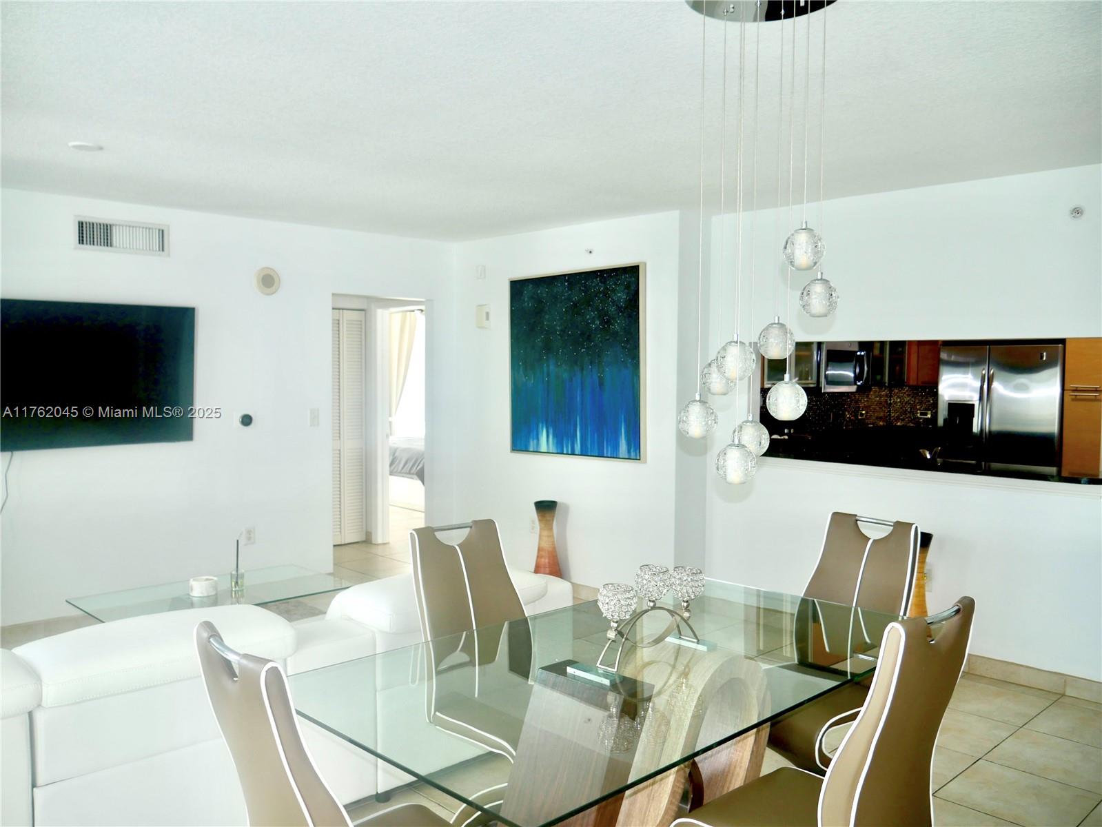 BRICKELL ONTHE RIVER NORTH - Residential