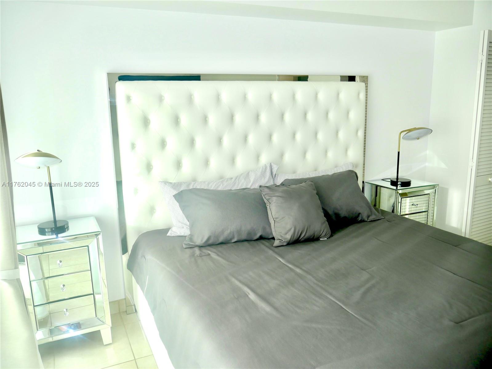 BRICKELL ONTHE RIVER NORTH - Residential