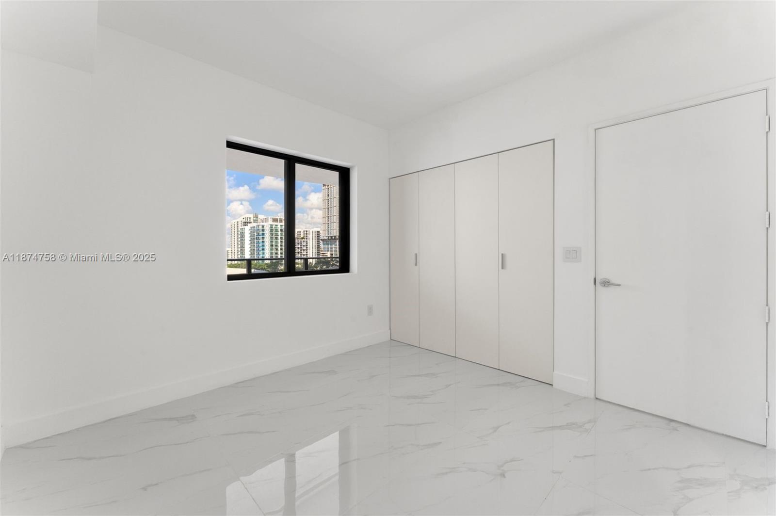 BAY BREEZE - Residential