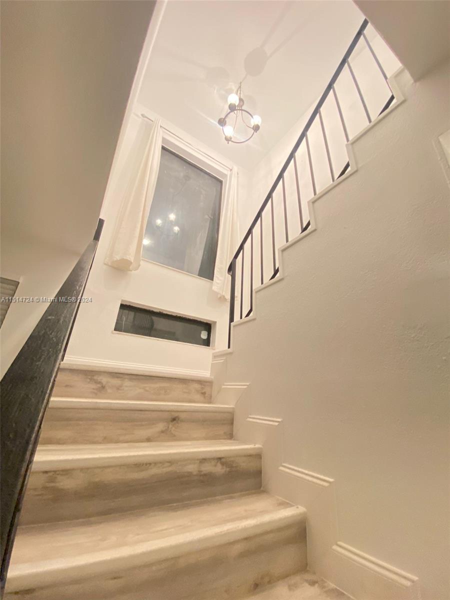VANDERBILT PARK TOWNHOUSE - Residential Lease