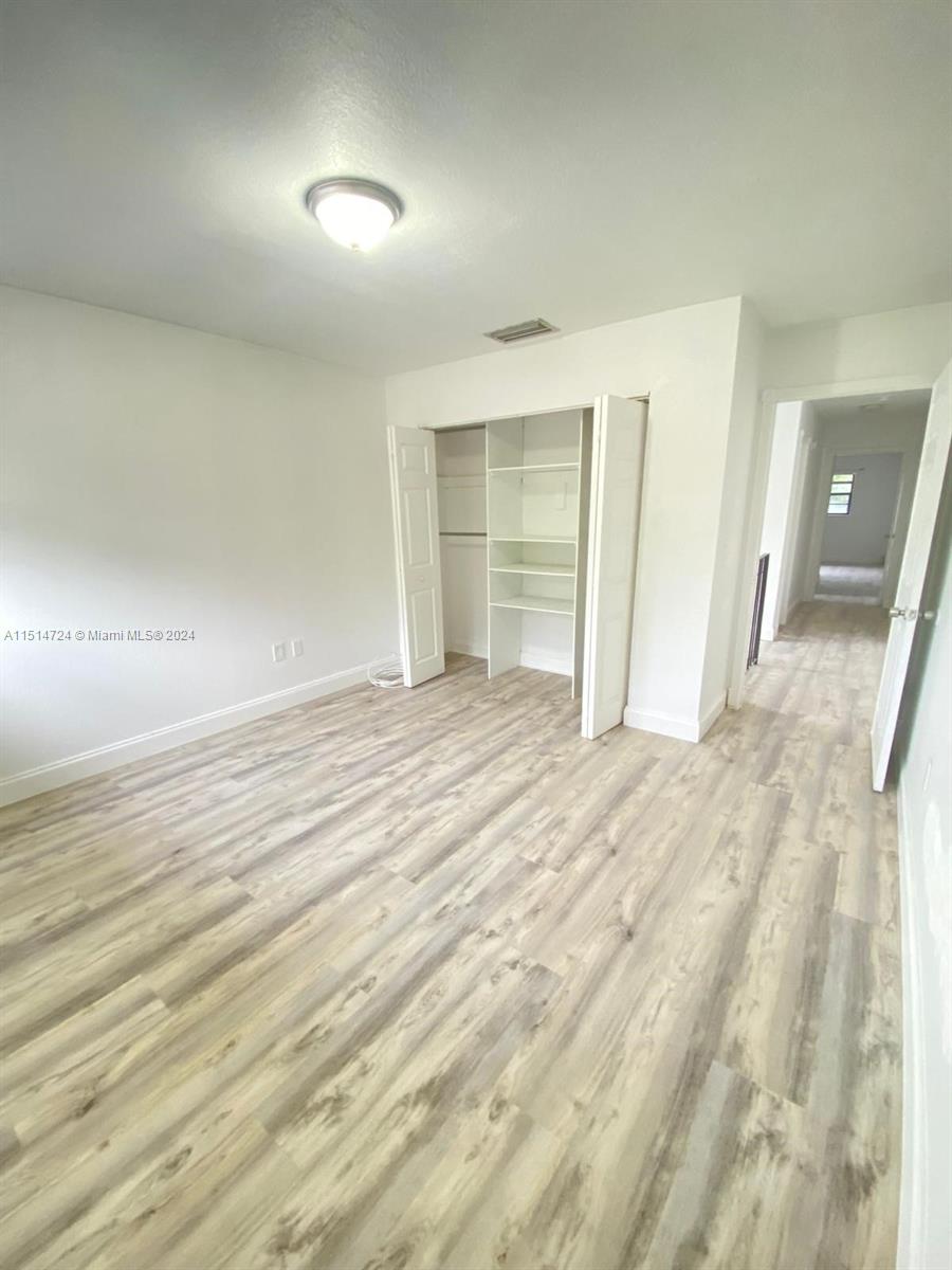 VANDERBILT PARK TOWNHOUSE - Residential Lease