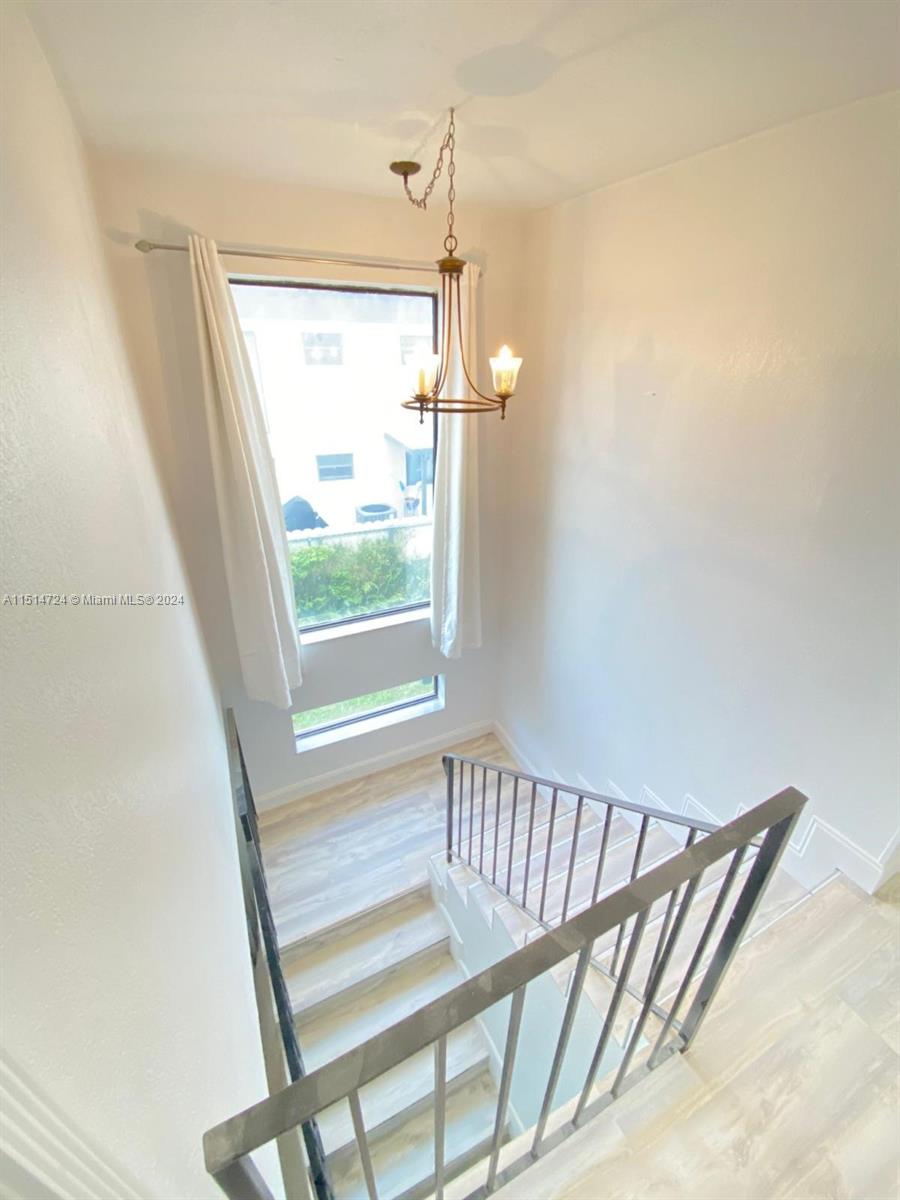 VANDERBILT PARK TOWNHOUSE - Residential Lease