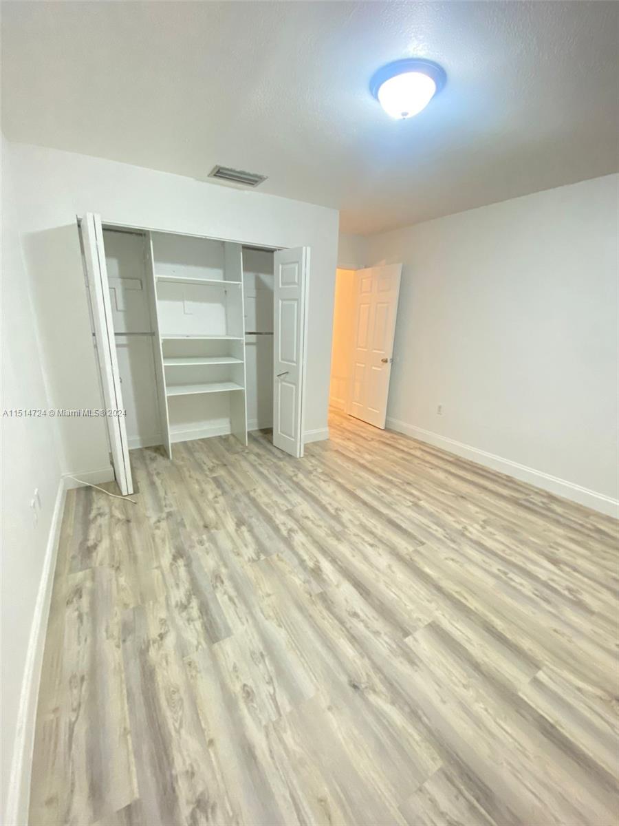 VANDERBILT PARK TOWNHOUSE - Residential Lease