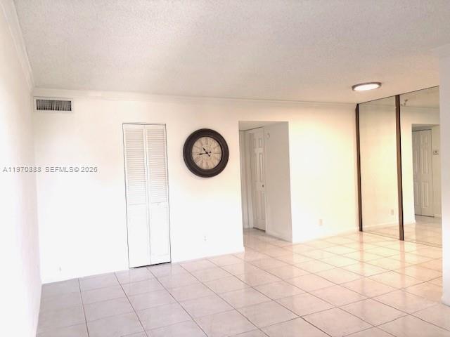 SANTA MONICA CONDOMINIUM - Residential