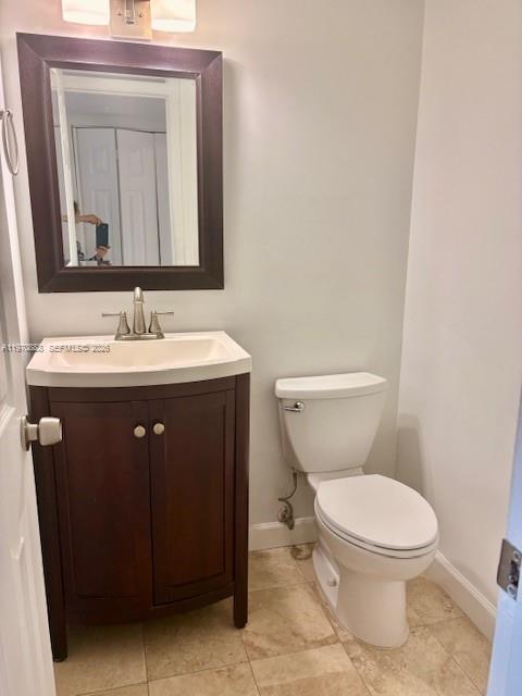 SANTA MONICA CONDOMINIUM - Residential