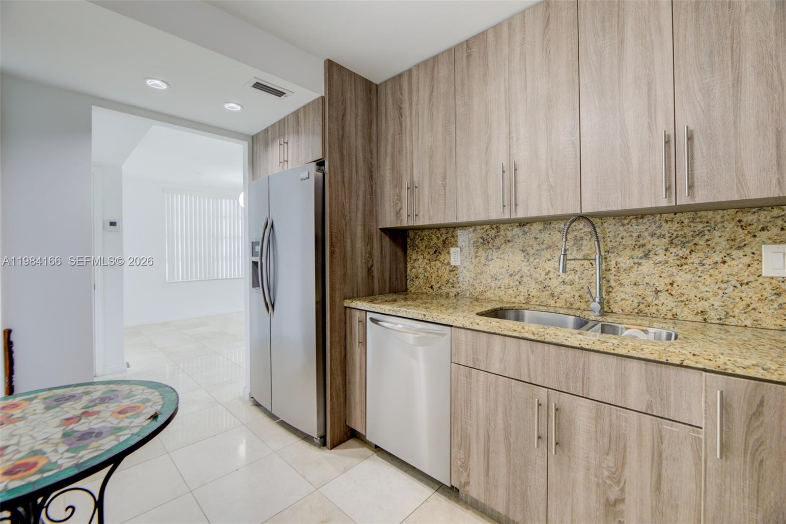 LONGWOOD TOWERS CONDO - Residential