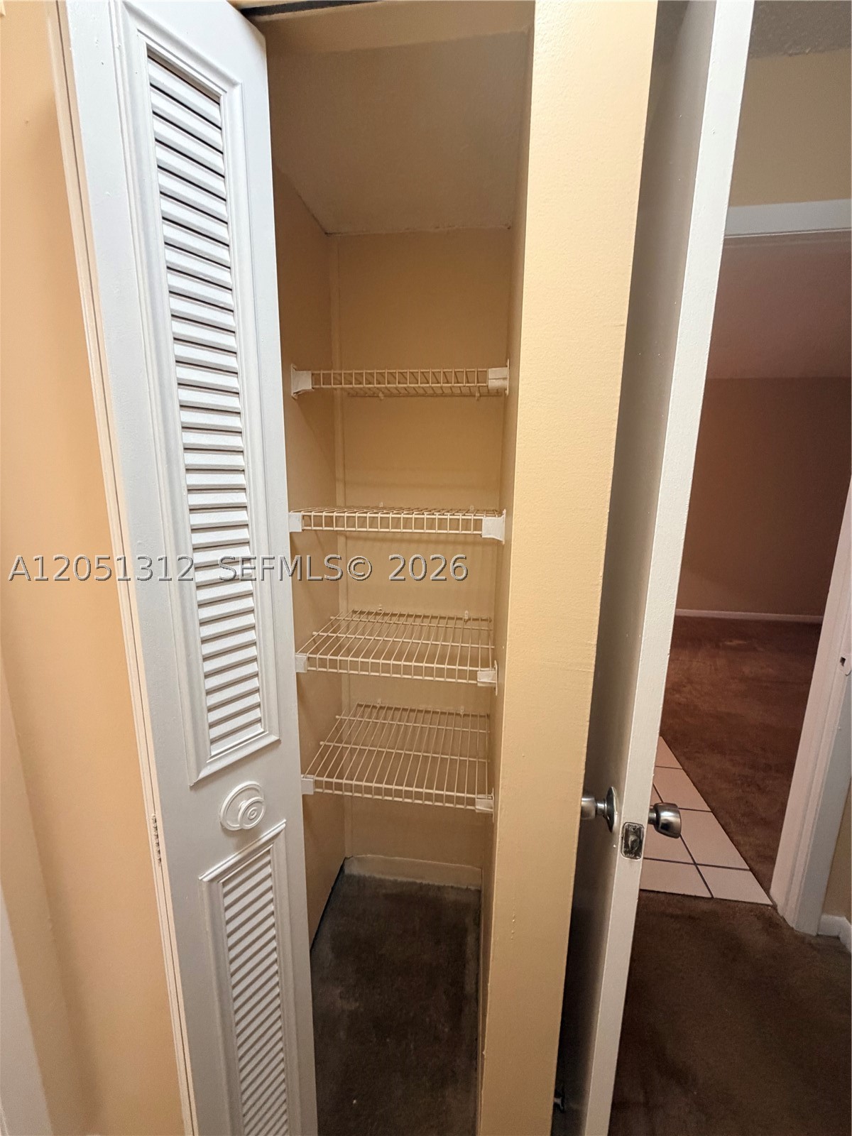 PROMENADE AT KENDALE LAKE - Residential Lease