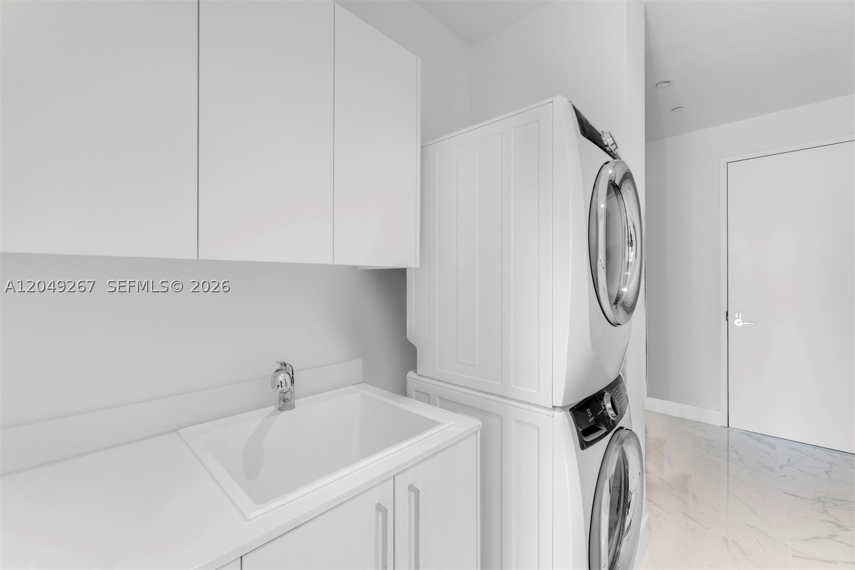 15701 COLLINS CONDO - Residential Lease
